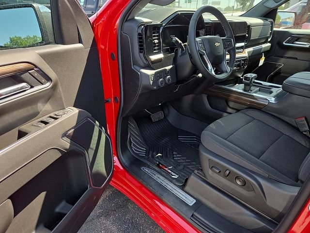 2026 Chevrolet Silverado 1500 LT - Photo 8