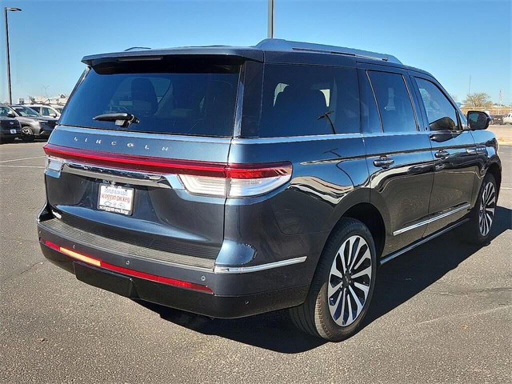 Used 2024 Lincoln Navigator Reserve