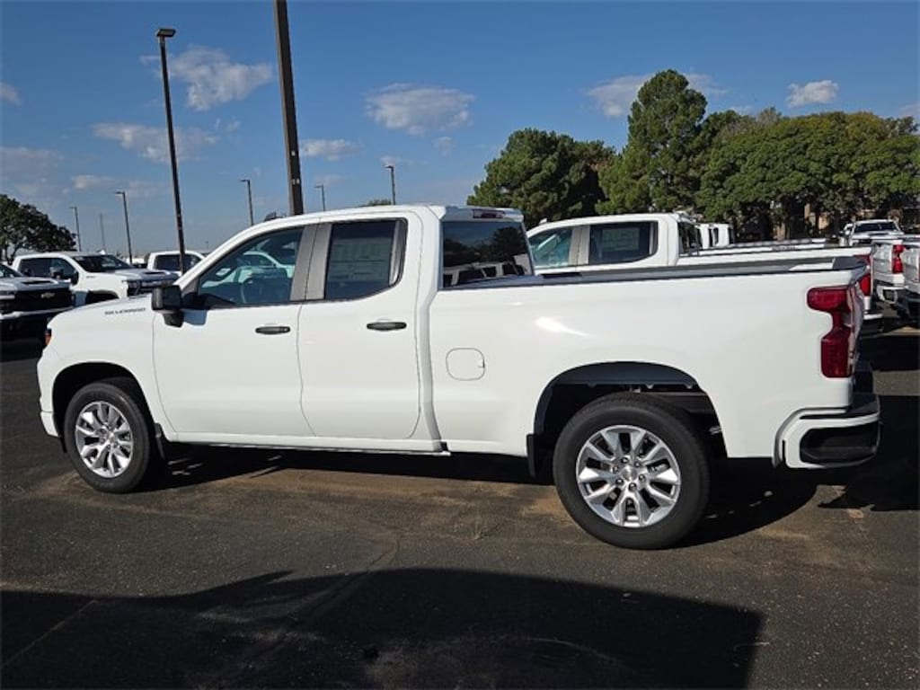 New 2026 Chevrolet Silverado 1500 Custom Truck