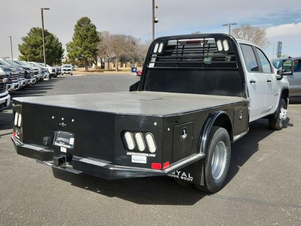 New 2025 Chevrolet Silverado 3500 HD Chassis Cab Work Truck Truck