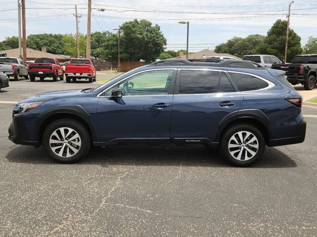 Used 2025 Subaru Outback Premium SUV