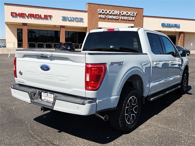 2023 Ford F-150 XLT photo 4