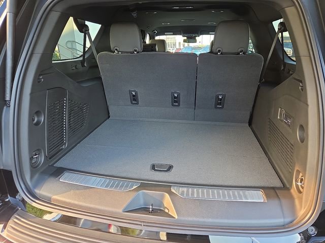 2026 Chevrolet Suburban Premier - Photo 7