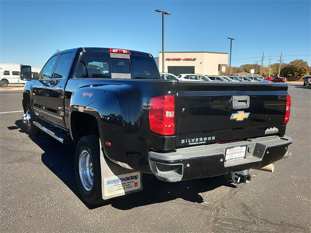 2019 Chevrolet Silverado 3500HD High Country photo 2