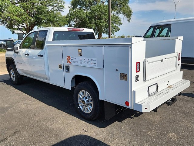 2025 Chevrolet Silverado 2500HD photo 3