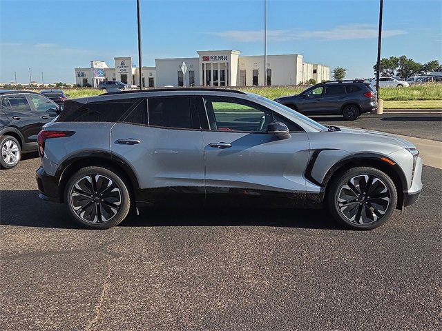 2025 Chevrolet Blazer EV RS photo 4