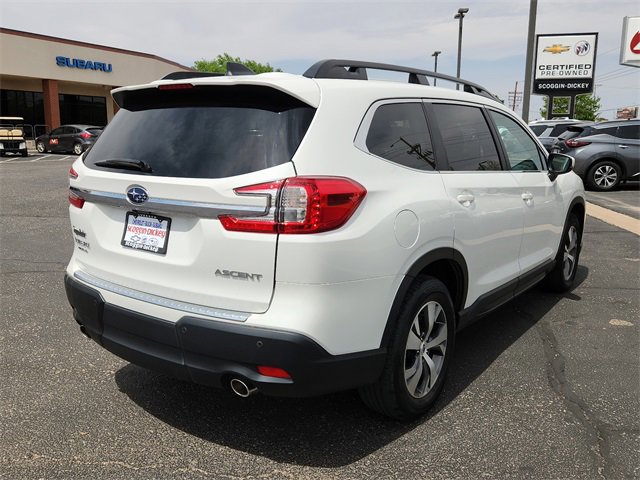 2024 Subaru Ascent Premium photo 3