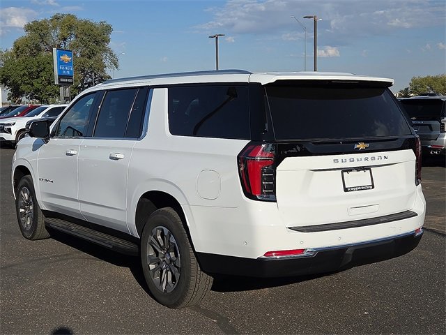 2026 Chevrolet Suburban LS photo 2