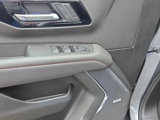 2026 Chevrolet Tahoe RST - Photo 9
