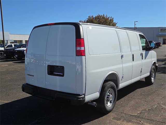 2025 Chevrolet Express Cargo 2500 Van photo 3