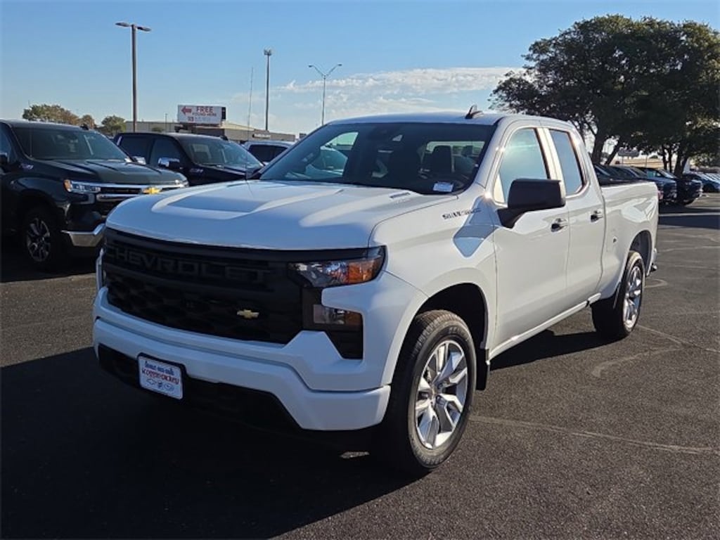 New 2026 Chevrolet Silverado 1500 Custom Truck