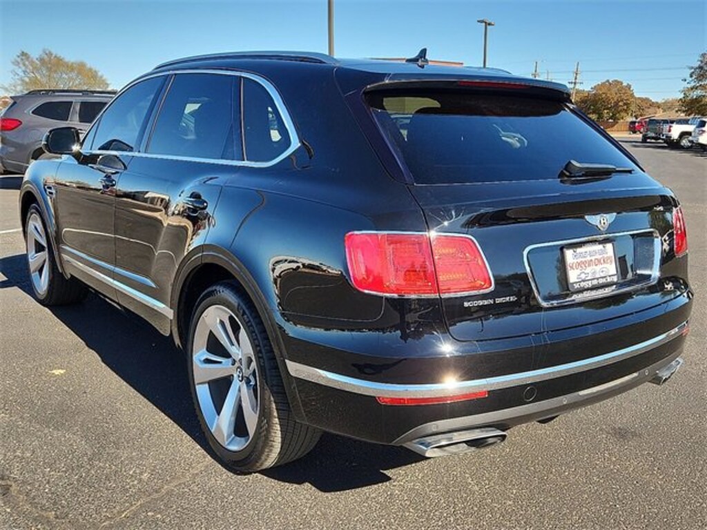 Used 2018 Bentley Bentayga W12 Signature