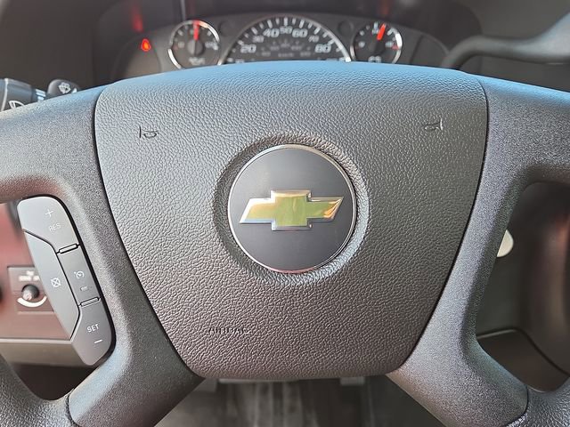 2025 Chevrolet Express Cargo Work Van - Photo 12