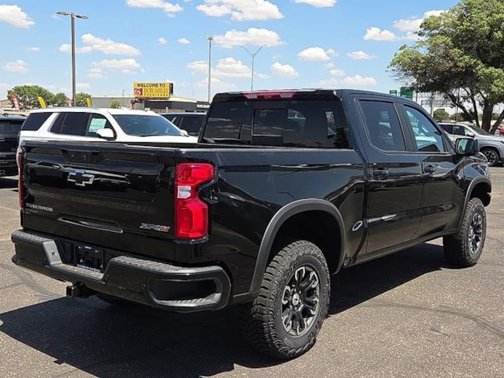 New 2026 Chevrolet Silverado 1500 ZR2 Truck