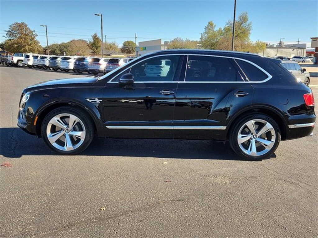 Used 2018 Bentley Bentayga W12 Signature
