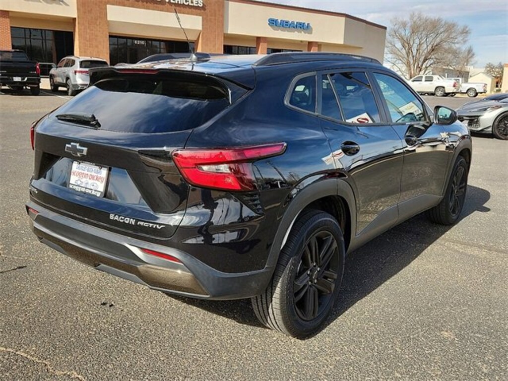 Used 2024 Chevrolet Trax Activ SUV
