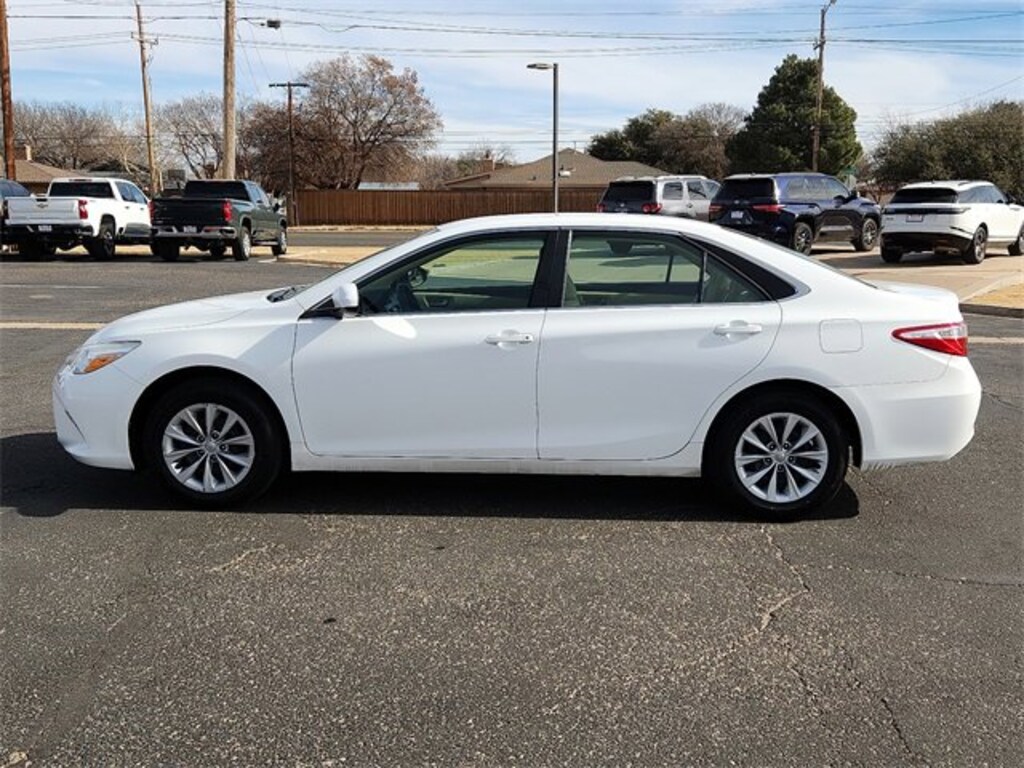 Used 2017 Toyota Camry XLE