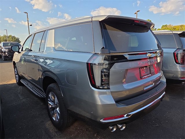 2026 Chevrolet Suburban Premier photo 2