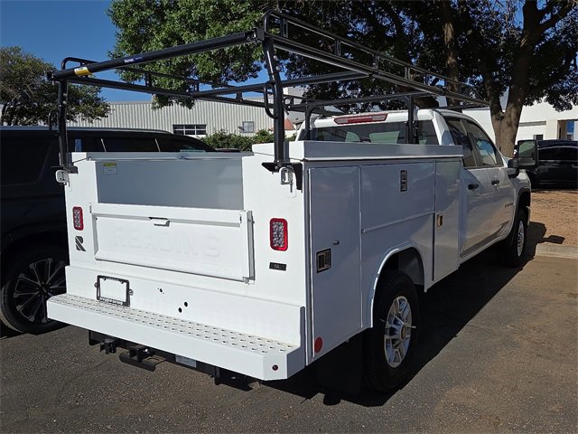2025 Chevrolet Silverado 2500HD photo 3