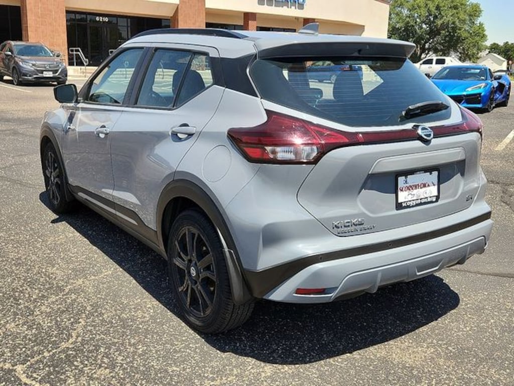 Used 2021 Nissan Kicks SR SUV