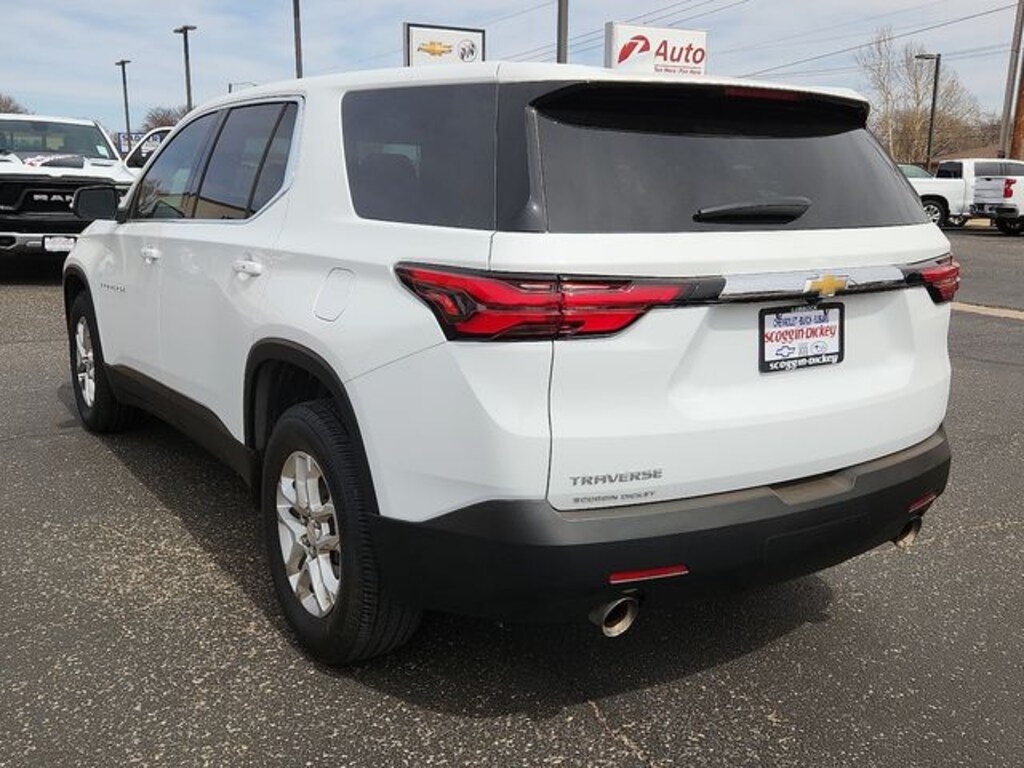 Used 2023 Chevrolet Traverse LS SUV