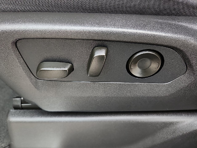 2026 Chevrolet Silverado 1500 LT - Photo 14