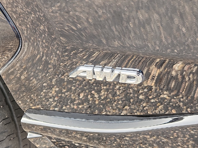 2022 Toyota RAV4 SE - Photo 8