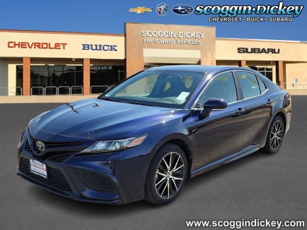 Used 2022 Toyota Camry SE Sedan
