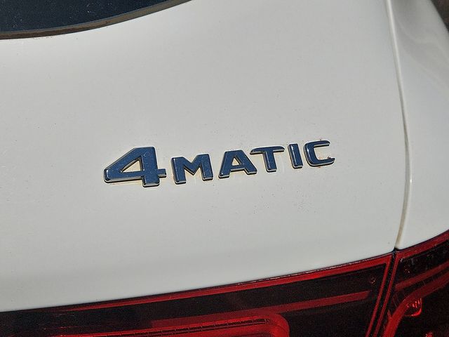 2022 Mercedes-Benz GLC GLC300 - Photo 9