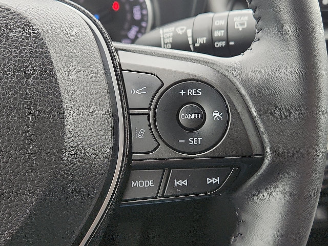 2022 Toyota RAV4 SE - Photo 19