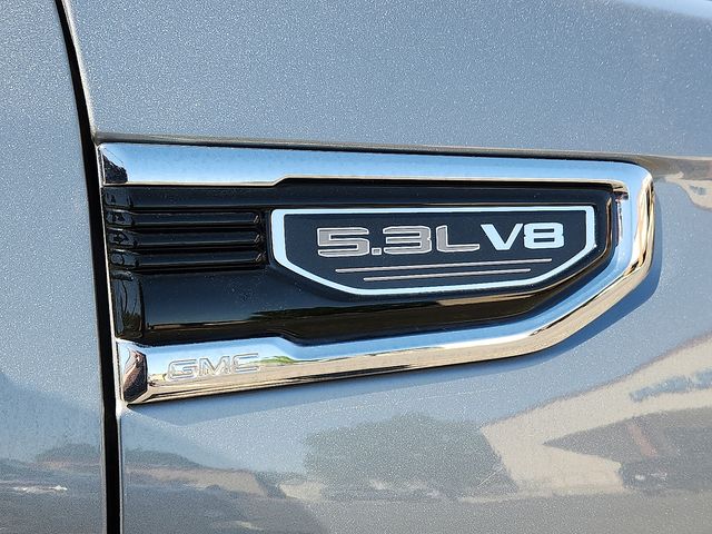 2025 GMC Sierra 1500 SLT - Photo 8
