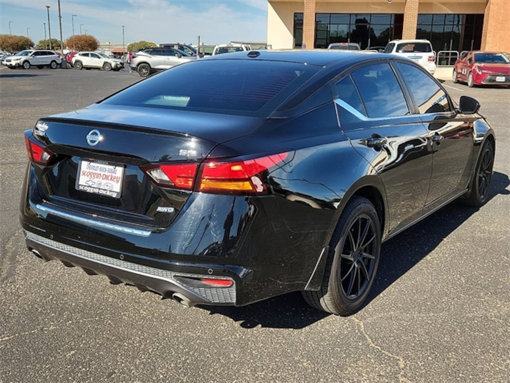 Used 2020 Nissan Altima 2.5 SR Sedan