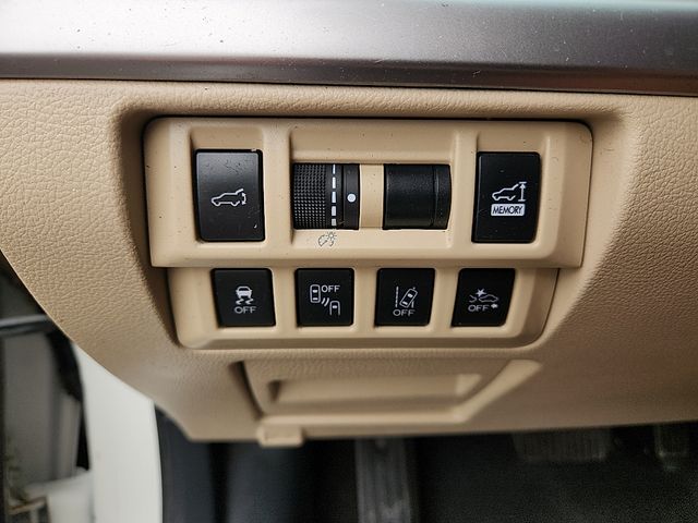 2019 Subaru Outback Limited - Photo 17