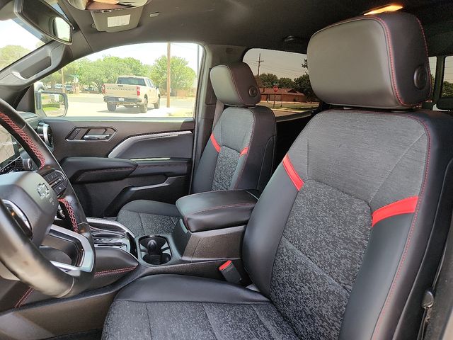 2023 Chevrolet Colorado Z71 - Photo 12
