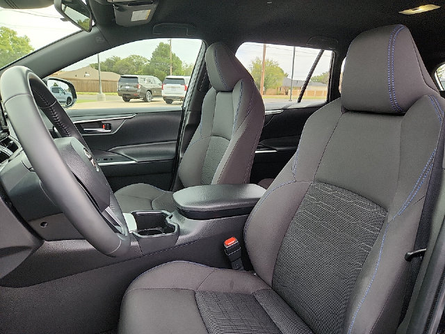 2022 Toyota RAV4 SE - Photo 14