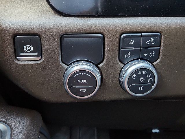 2025 GMC Sierra 1500 SLT - Photo 18
