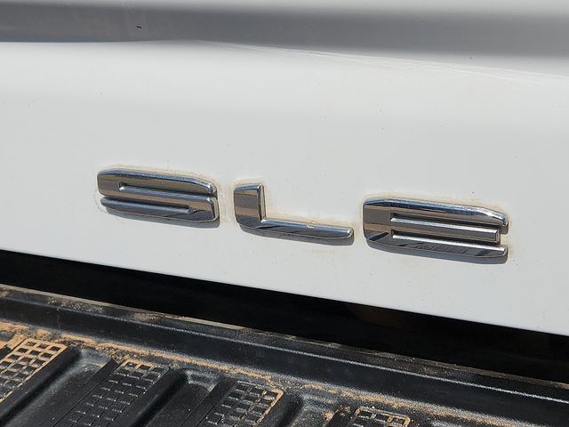 2023 GMC Sierra 3500HD SLE - Photo 9
