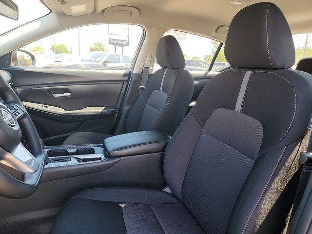 2025 Nissan Sentra SV - Photo 12
