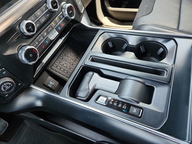 2023 Ford F-150 Raptor - Photo 25
