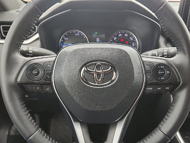 2022 Toyota RAV4 SE - Photo 25