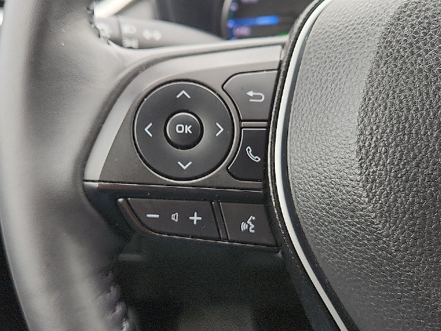 2022 Toyota RAV4 SE - Photo 18