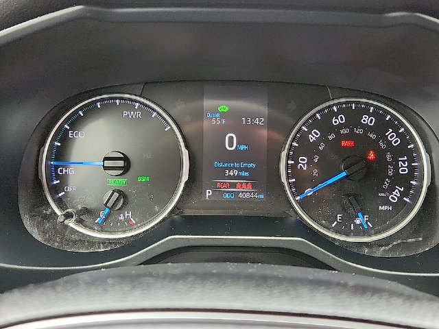 2022 Toyota RAV4 SE - Photo 24