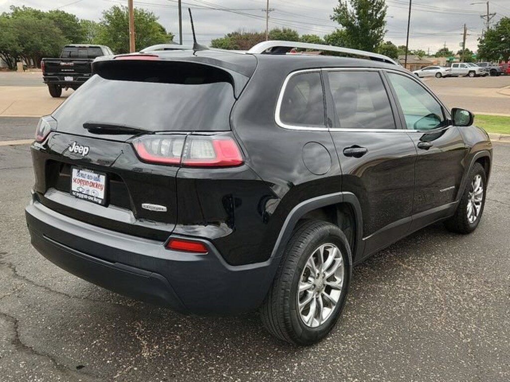 Used 2019 Jeep Cherokee Latitude Plus FWD SUV