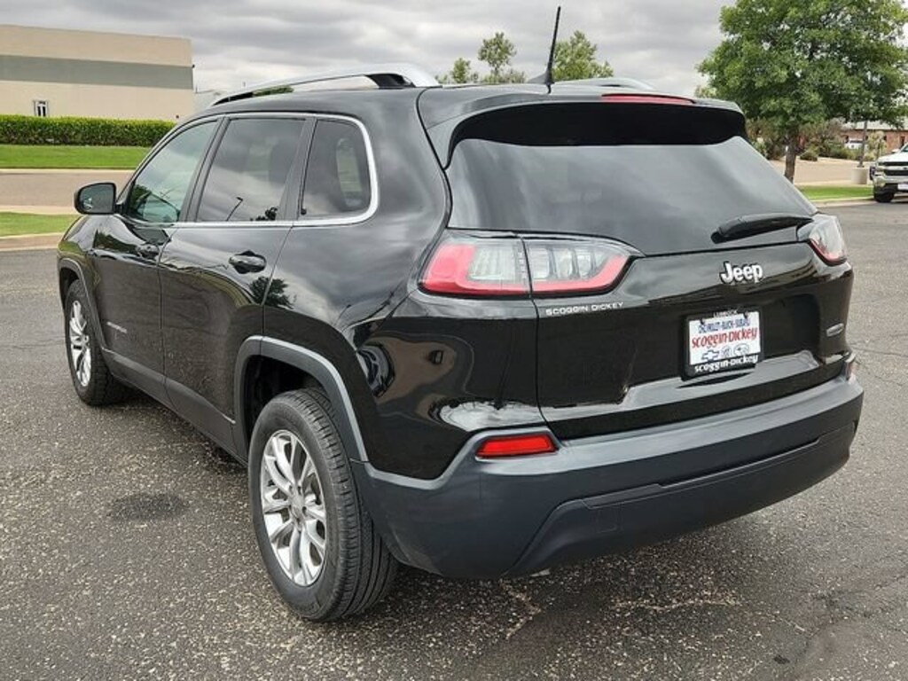 Used 2019 Jeep Cherokee Latitude Plus FWD SUV