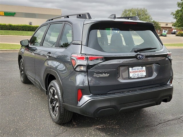 2025 Subaru Forester Base photo 2