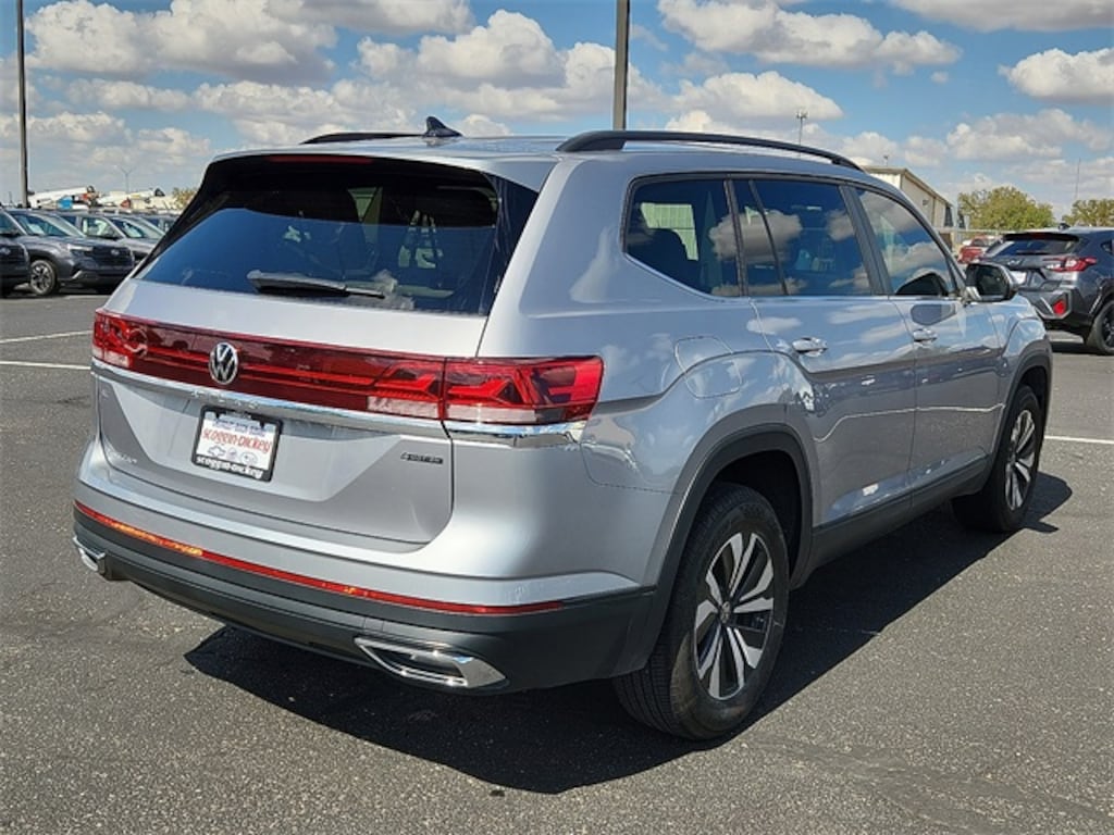 Used 2024 Volkswagen Atlas 2.0T SE SUV