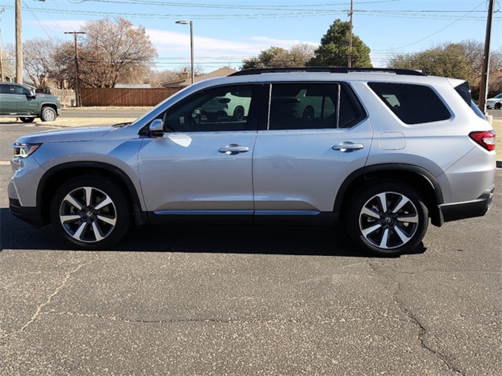 Used 2023 Honda Pilot Touring SUV