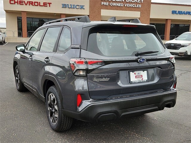 2025 Subaru Forester Base photo 3