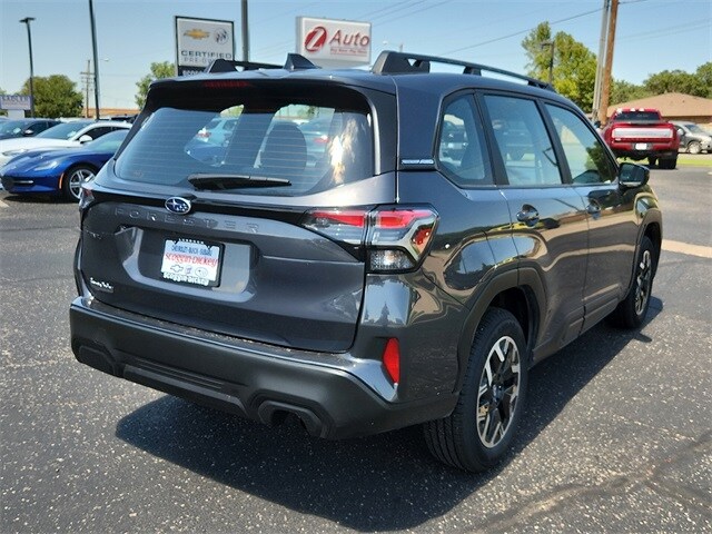 2025 Subaru Forester Base photo 4