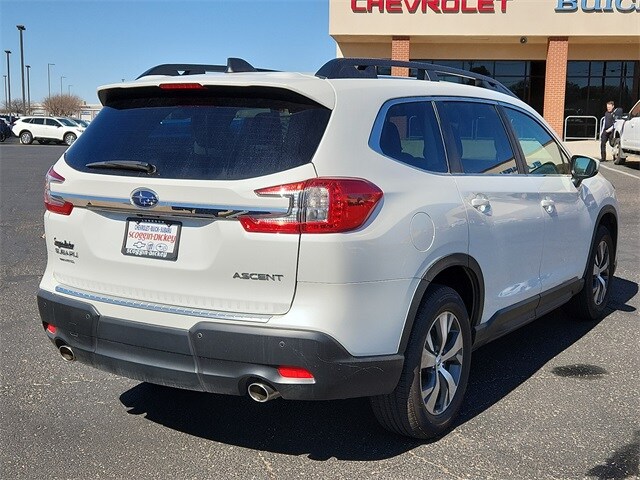 2024 Subaru Ascent Premium photo 4